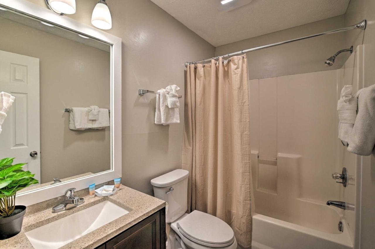 Swim, Golf, Play - Beachy River Oaks Condo! Myrtle Beach Esterno foto